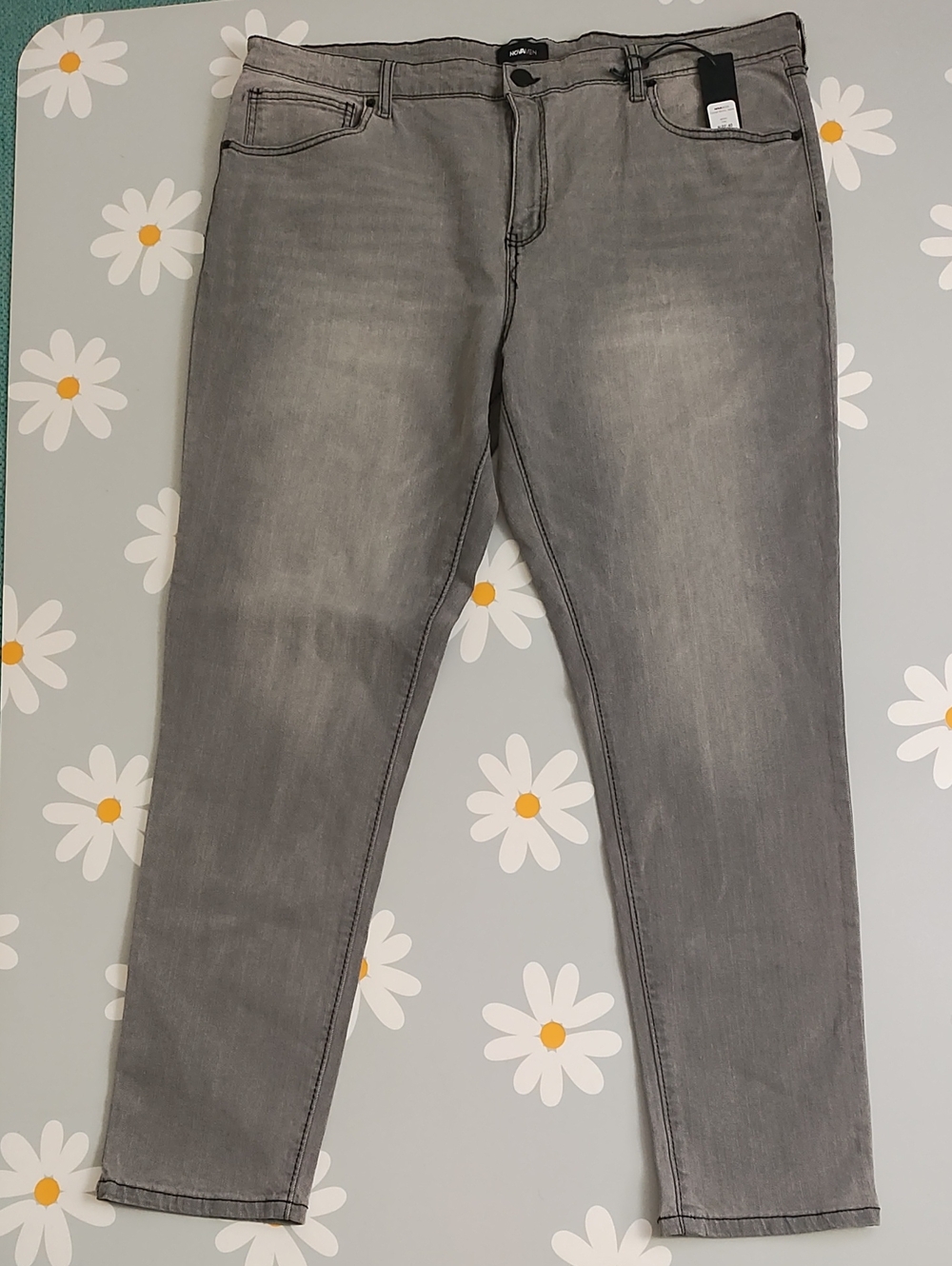 Nova Men brand new with tag gray skinny jeans